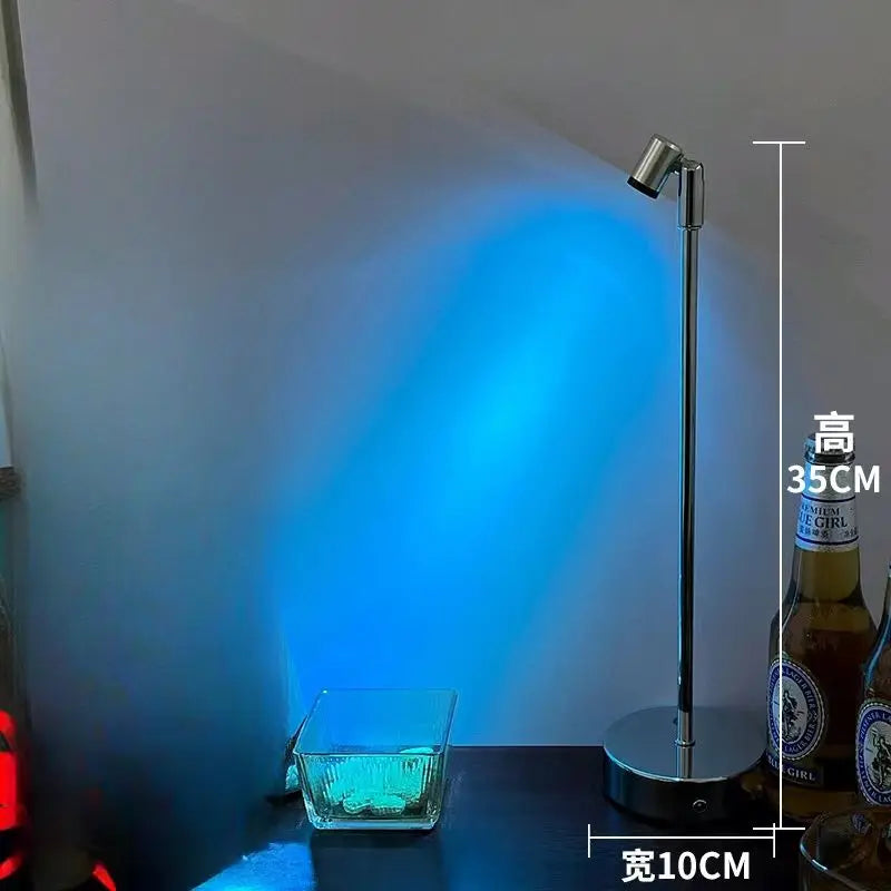 LED-Tischlampe mit Touch-Dimmer und USB-Aufladung