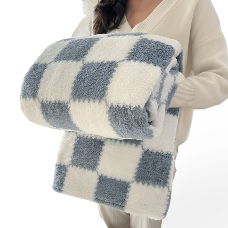 Karierte Fleecedecke – Buntes Plaid mit fröhlichem Muster für alle Jahreszeiten
