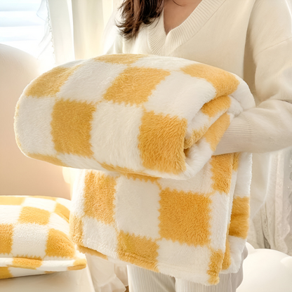 Karierte Fleecedecke – Buntes Plaid mit fröhlichem Muster für alle Jahreszeiten