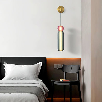 Wandlampe mit Goldfinish und Ornamenten
