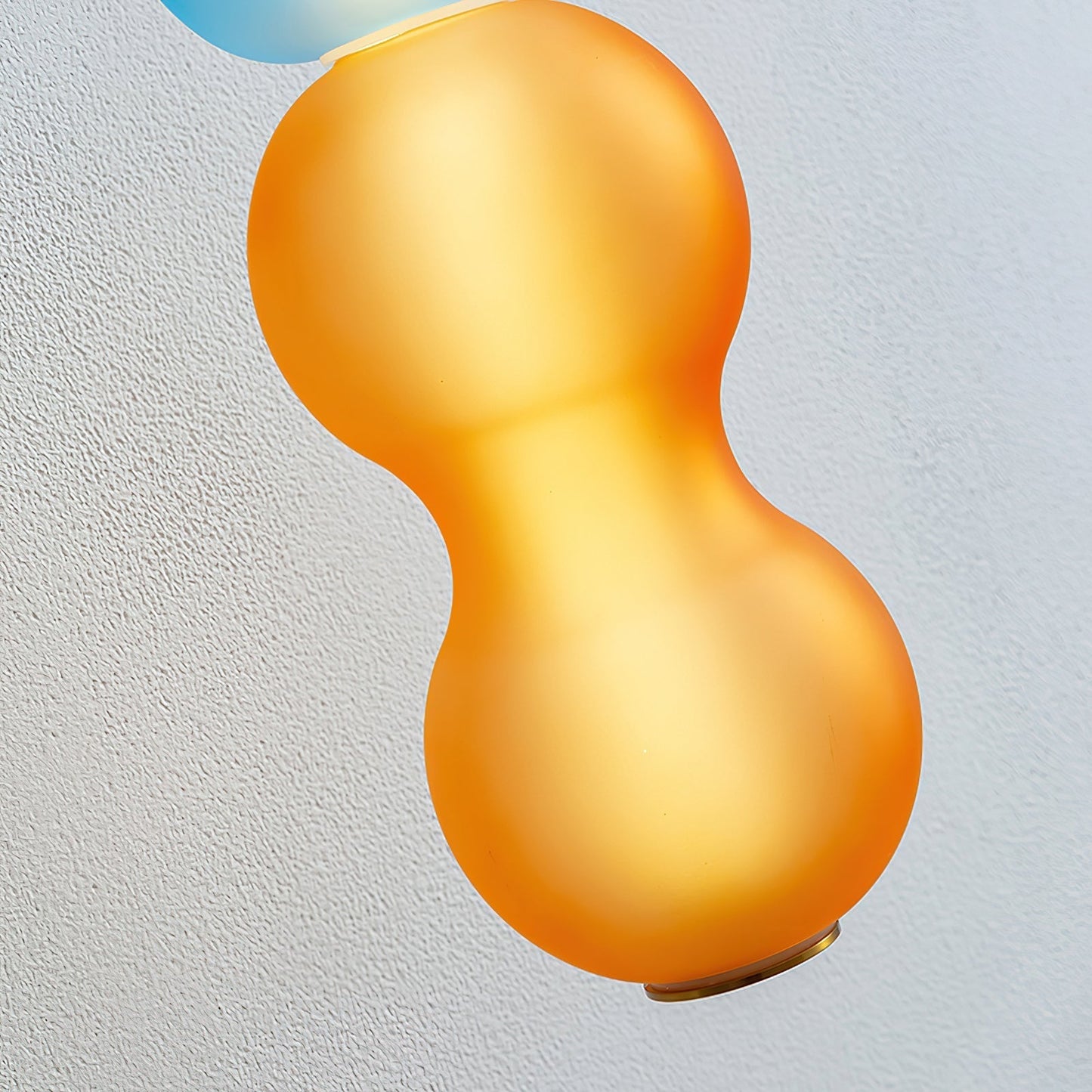 Wandlampe mit Goldfinish und Ornamenten