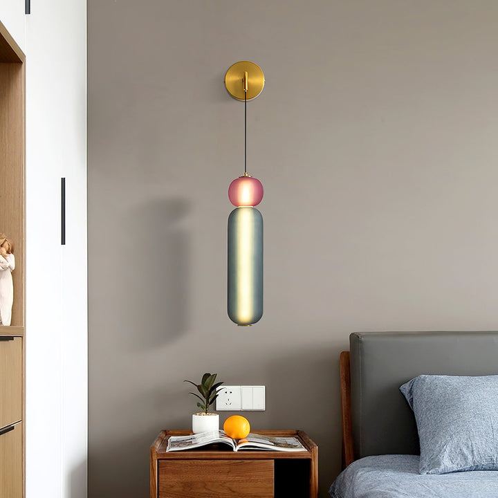 Wandlampe mit Goldfinish und Ornamenten