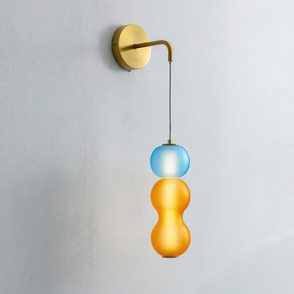 Wandlampe mit Goldfinish und Ornamenten