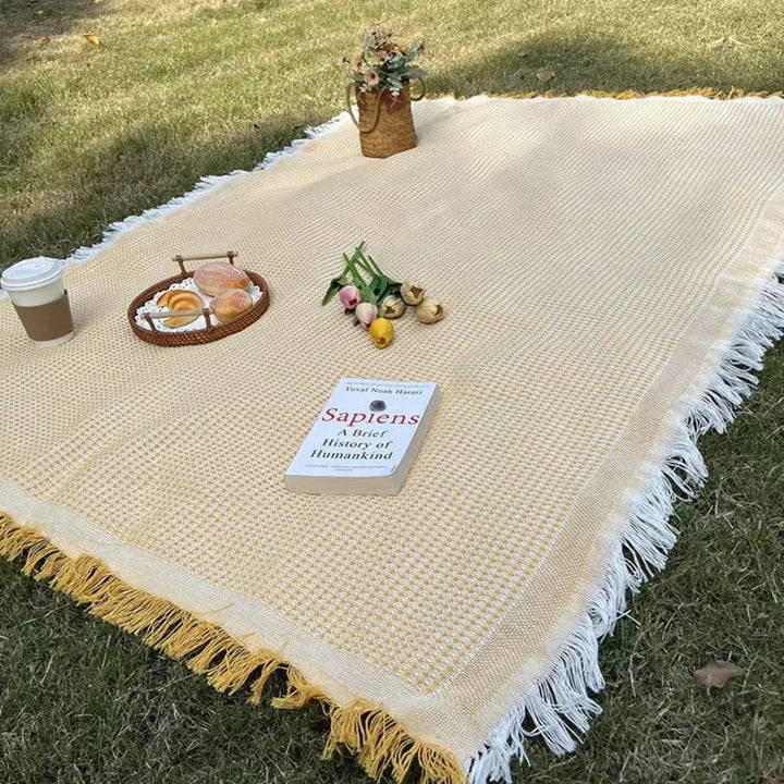 Baumwoll-Leinen-Tischdecke als stilvolle Dekoration für den Tisch