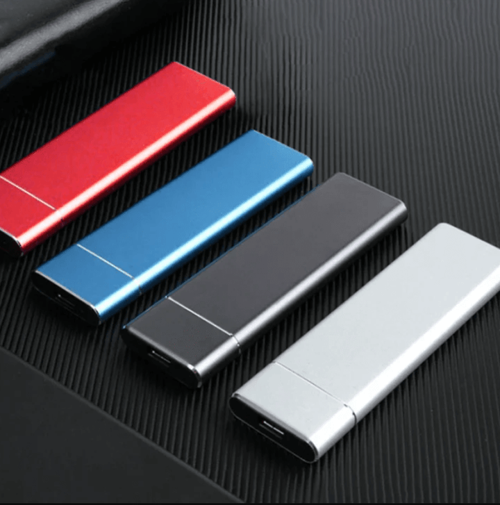 Kompakte externe SSD für Laptop und PC mit modernem Metallgehäuse