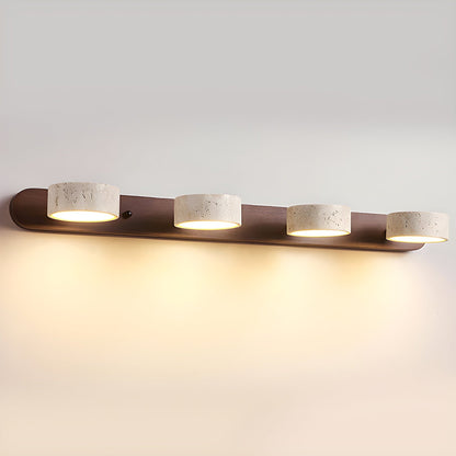 Moderne Wandlampe mit Travertin und Holz im minimalistischen Duo-Design