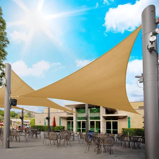 Wasserabweisendes Sonnensegel Dreieckform sandfarben mit UV-Schutz – für Terrasse & Garten