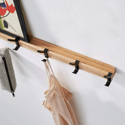 Nordische Wandgarderobe mit Verstellbaren Doppelhaken – Schwarz | Skandinavisches Design aus Holz & Aluminium