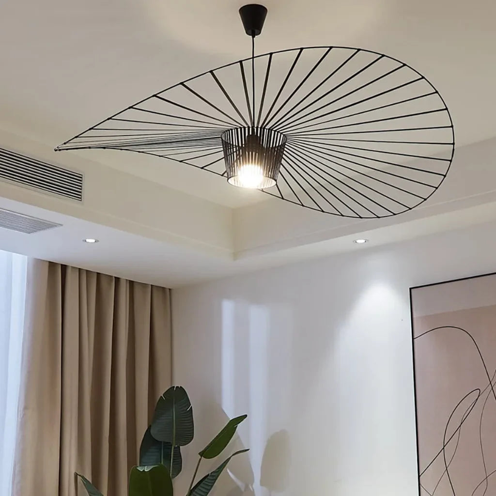 LED Pendelleuchte Vertigo im Strohhut-Design – vintage, modern & leicht