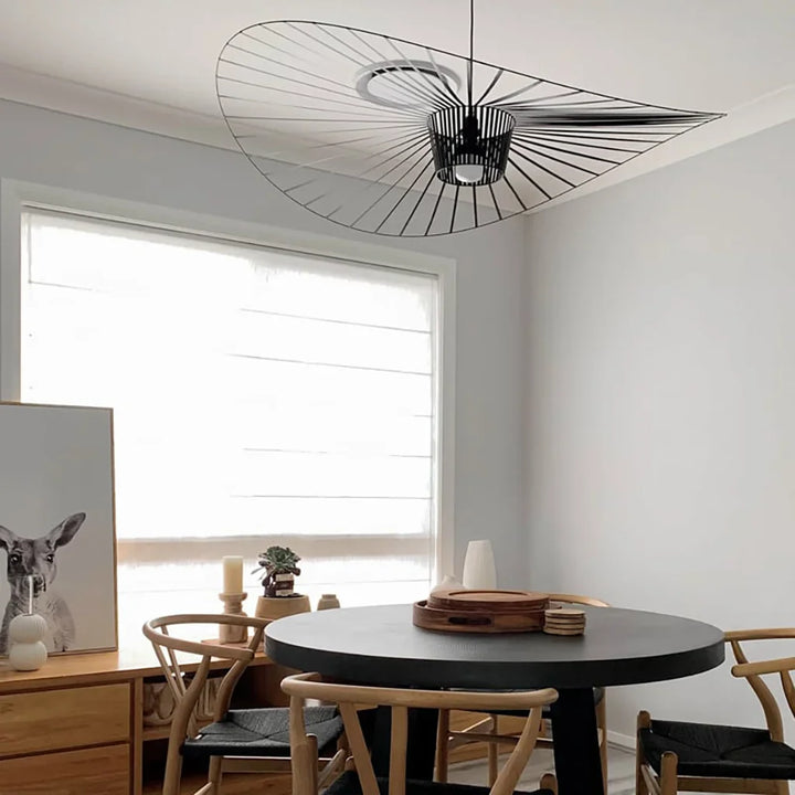 LED Pendelleuchte Vertigo im Strohhut-Design – vintage, modern & leicht