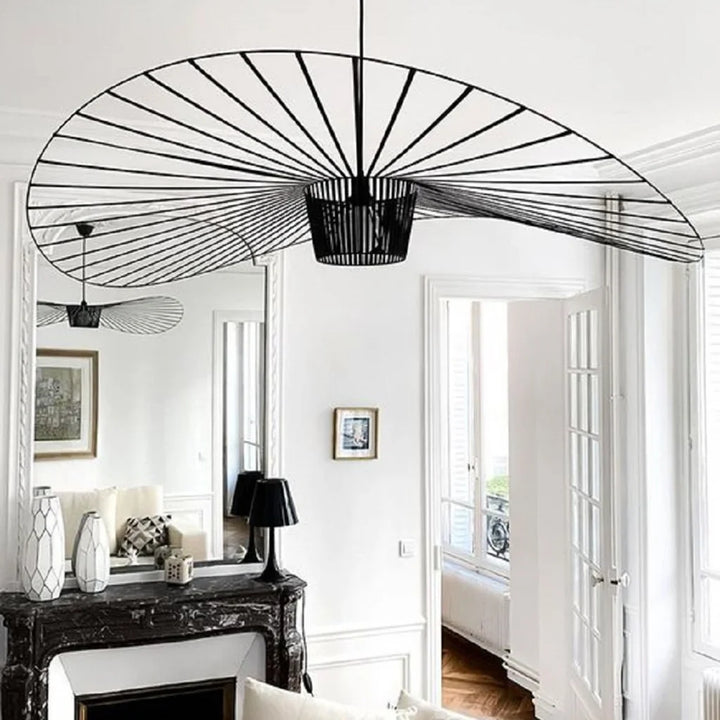 LED Pendelleuchte Vertigo im Strohhut-Design – vintage, modern & leicht