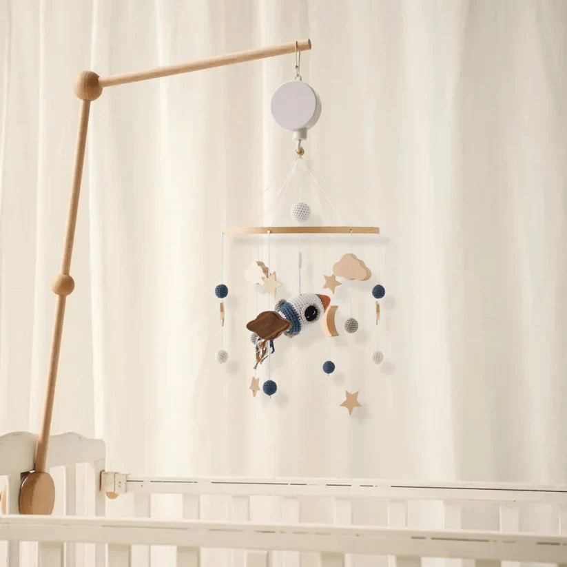 Holz-Babymobile für Wiege und Kinderzimmer – Natürliches Design für ruhigen Schlaf