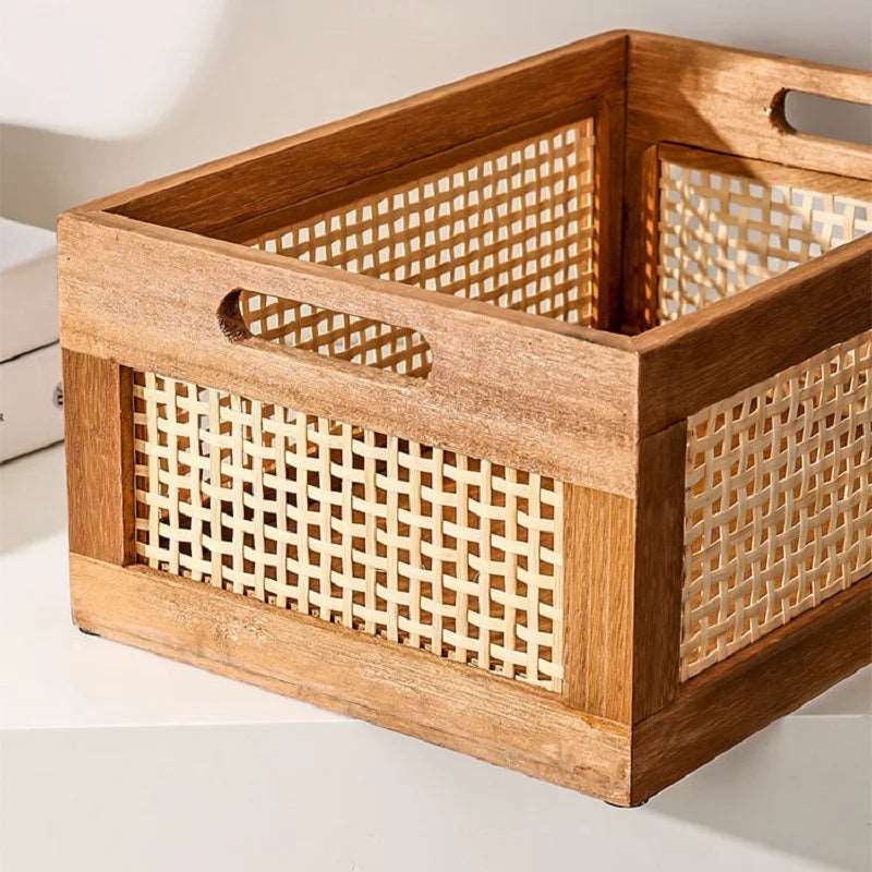 Naturrattan-Box zur übersichtlichen Aufbewahrung im Wohnbereich