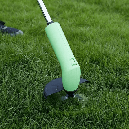 Kompakter kabelloser Rasentrimmer für präzise Gartenpflege