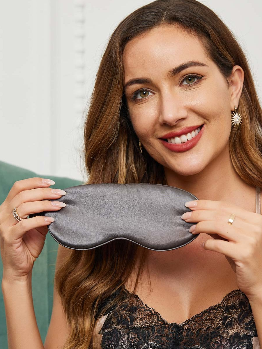 Schlichte Schlafmaske für Damen – Augenmaske mit Paspelierung und Gummiband