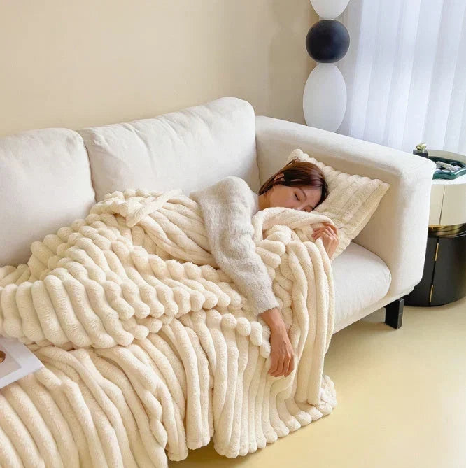 Fleece-Kuscheldecke als warme Ergänzung für das Bett