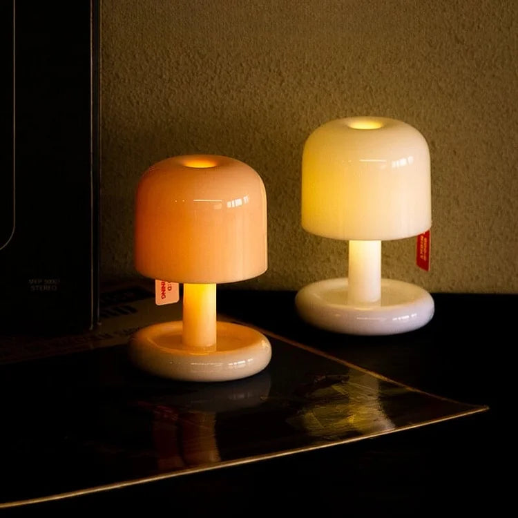 Mini Sunset Lampe mit warmem Licht – USB Wiederaufladbar & Romantisches Ambiente