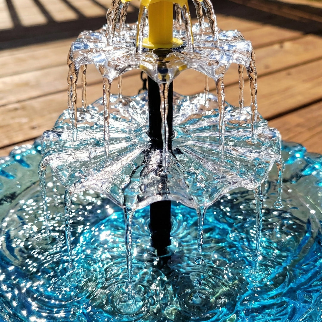 Solarhängender Brunnen mit zweistufigem Wasserfall