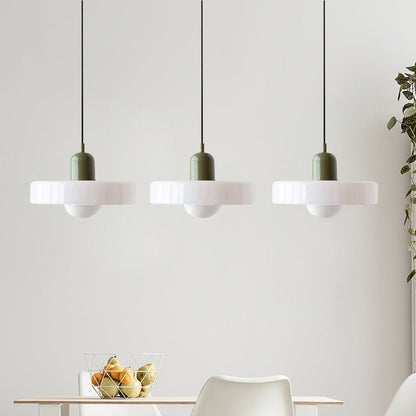 LED Pendelleuchte mit farbigen Glasschirmen für Wohnzimmer und Esszimmer