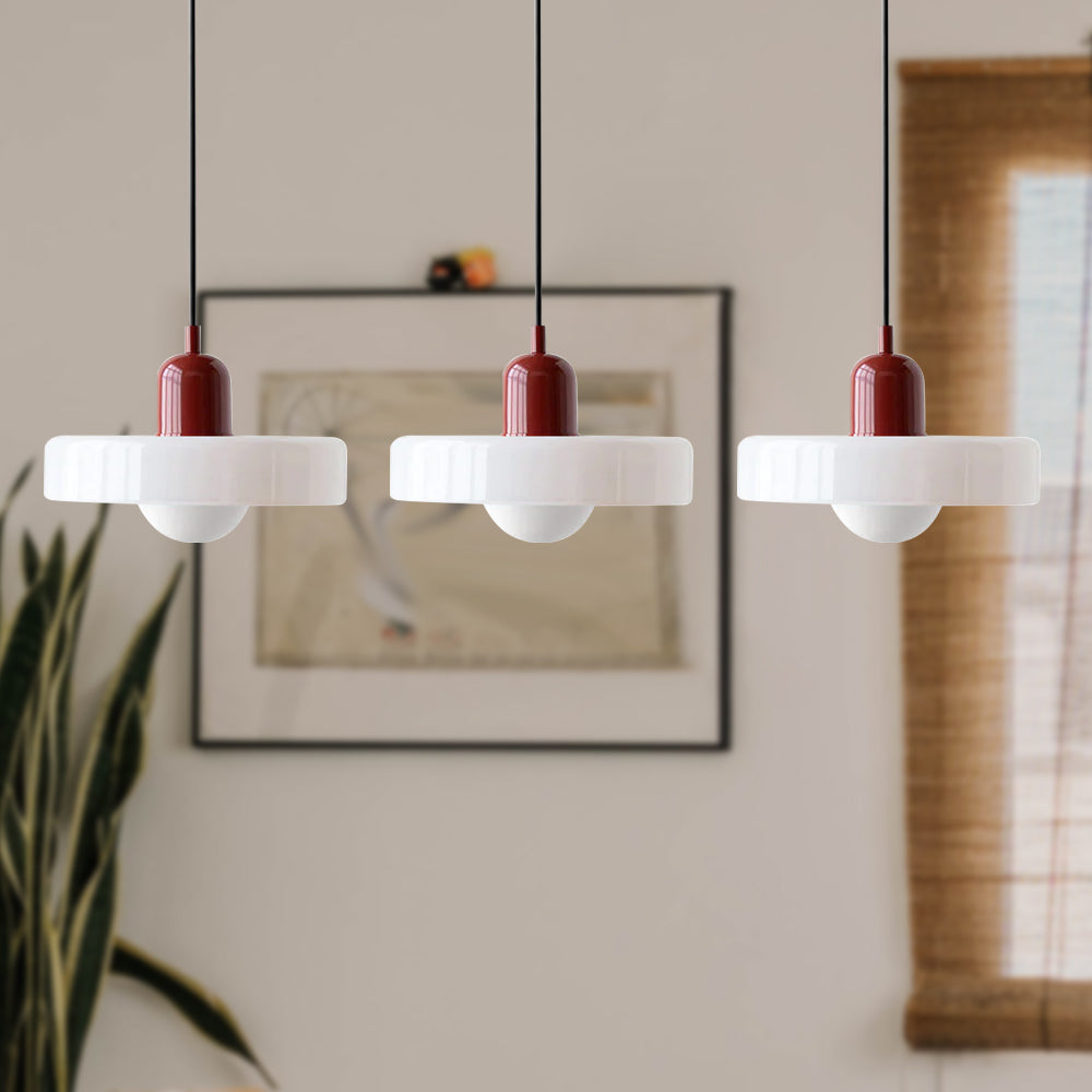 LED Pendelleuchte mit farbigen Glasschirmen für Wohnzimmer und Esszimmer