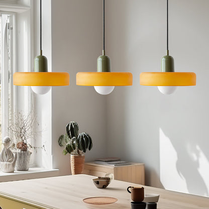 LED Pendelleuchte mit farbigen Glasschirmen für Wohnzimmer und Esszimmer