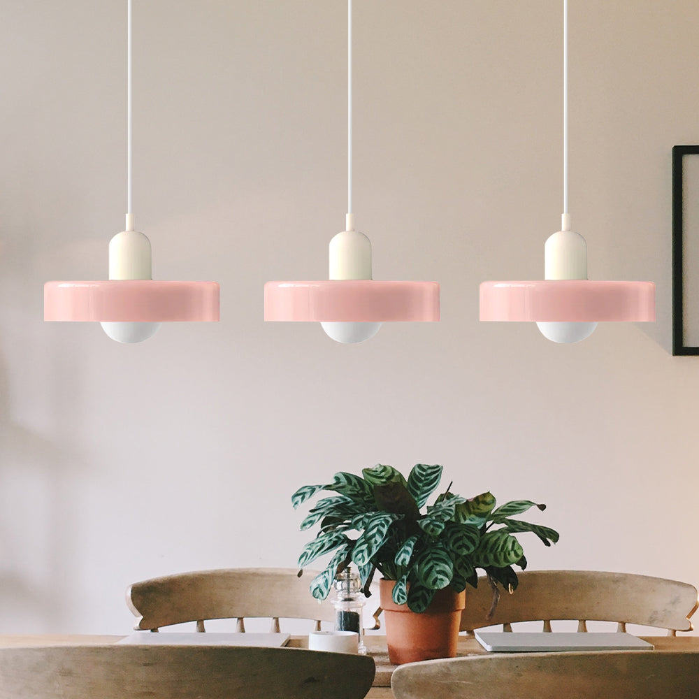 LED Pendelleuchte mit farbigen Glasschirmen für Wohnzimmer und Esszimmer