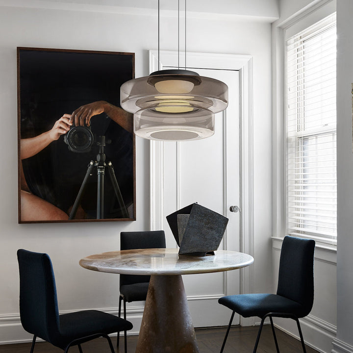 Glas-Pendelleuchte im Bauhaus-Stil – dimmbar, modern & farbig