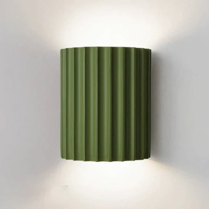 Moderne LED-Wandleuchte in gerippter Zylinderform für Innenräume
