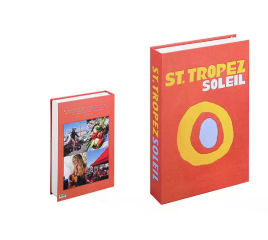 Stilvolle Dekobücher als kreative Tisch- und Regaldekoration