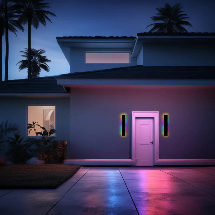 Lineare LED Außenwandleuchte aus Metall und Acryl