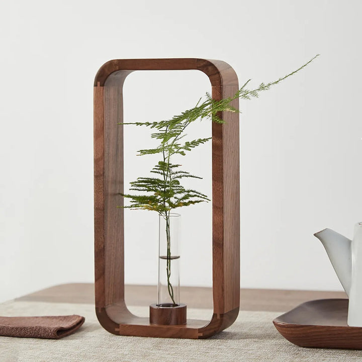 Vase Aus Glasröhren Mit Holzrahmen Für Stecklinge