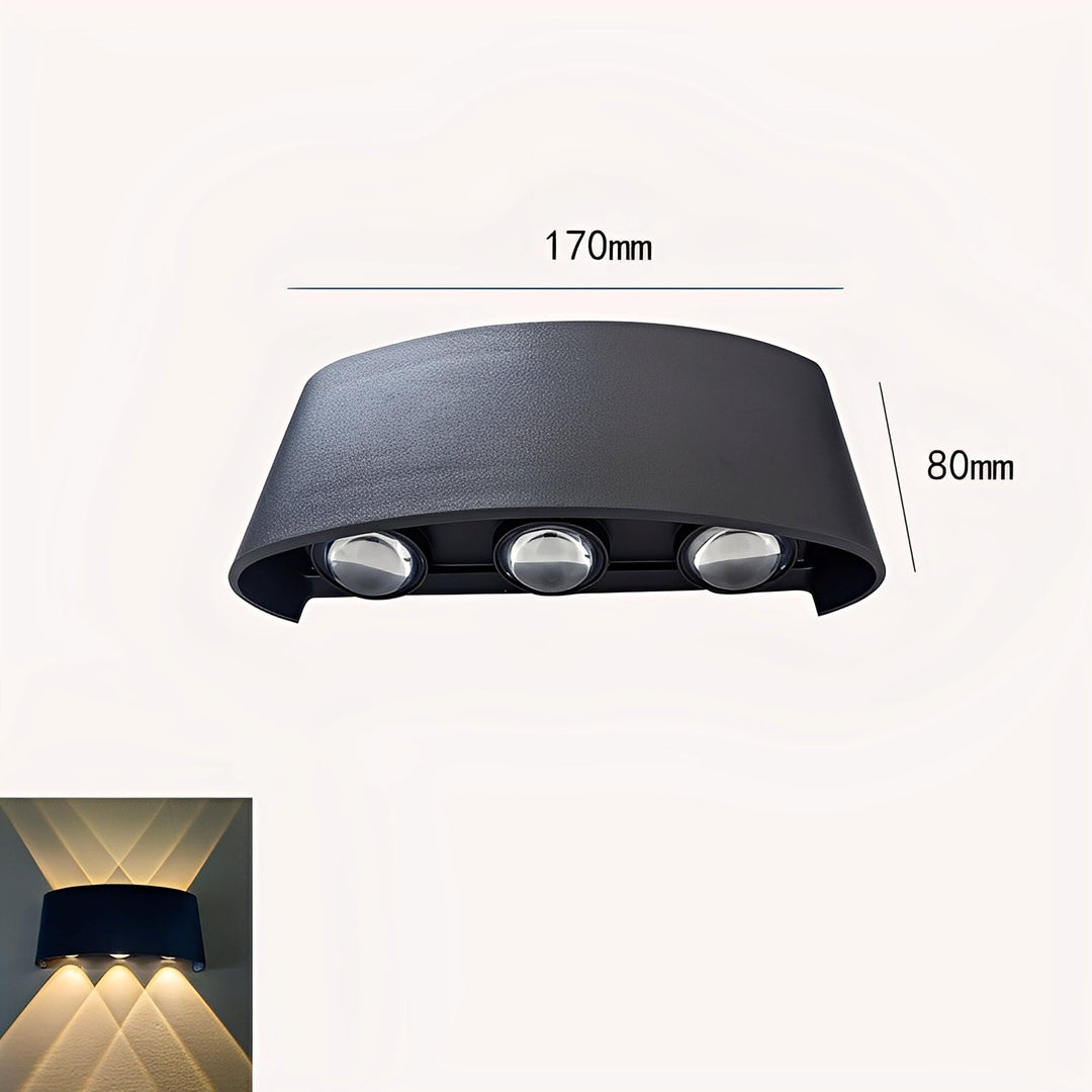 Detailansicht einer schwarzen LED-Wandleuchte mit elegantem Lichtschein