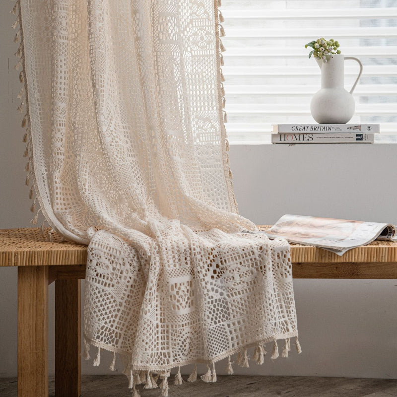Häkelvorhang – Halbtransparentes Design mit Vintage-Charme