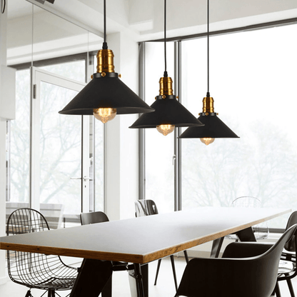 Verstellbare Pendelleuchte im Industrie-Stil