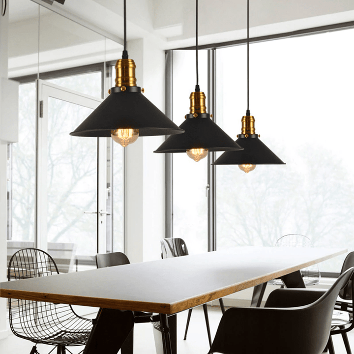 Verstellbare Pendelleuchte im Industrie-Stil