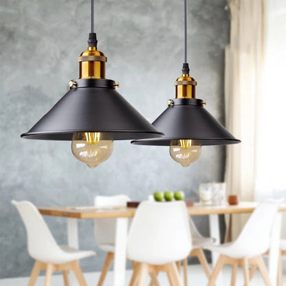 Verstellbare Pendelleuchte im Industrie-Stil
