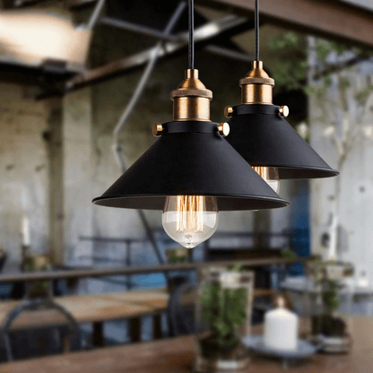 Verstellbare Pendelleuchte im Industrie-Stil