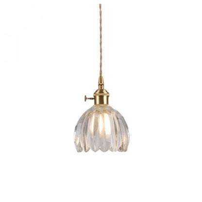 LED Pendelleuchte mit blütenförmigem Glasschirm