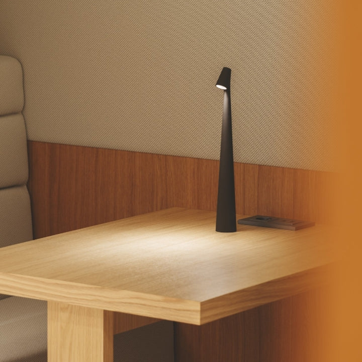 Kabellose LED Tischleuchte Kalem mit Dimmer – Modernes Aluminium Design