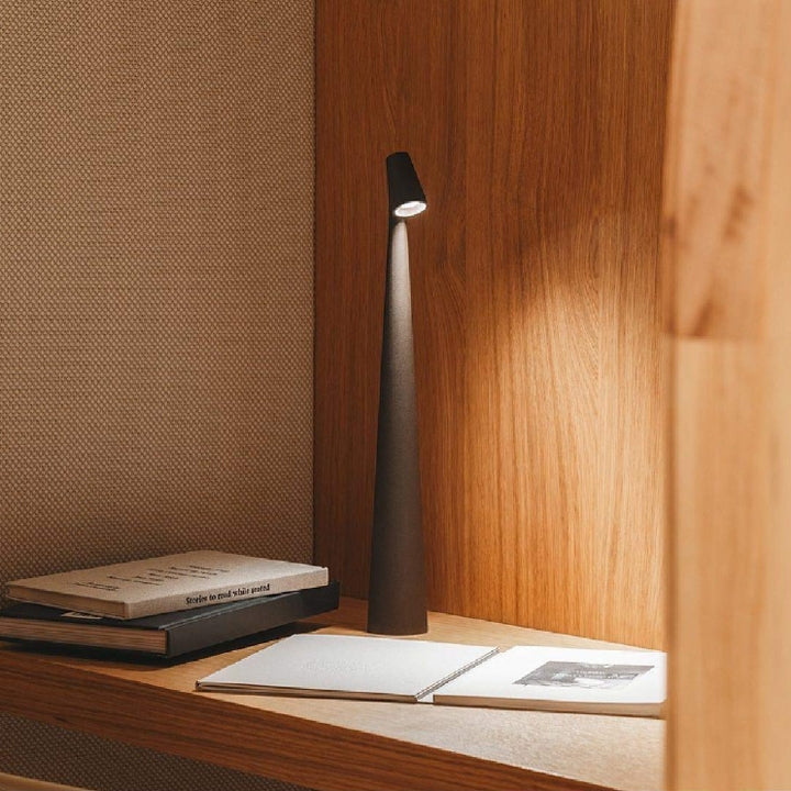 Kabellose LED Tischleuchte Kalem mit Dimmer – Modernes Aluminium Design