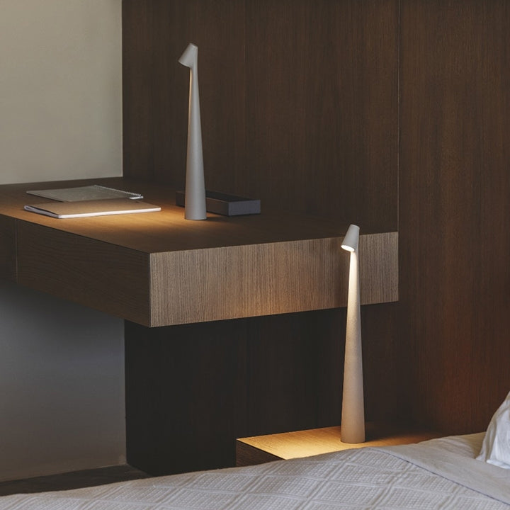Kabellose LED Tischleuchte Kalem mit Dimmer – Modernes Aluminium Design