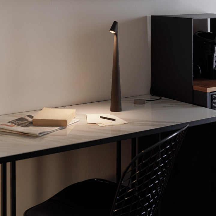 Kabellose LED Tischleuchte Kalem mit Dimmer – Modernes Aluminium Design