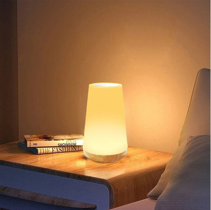 Dimmable Touch-Tischlampe mit Farbwechsel für modernes Wohnen