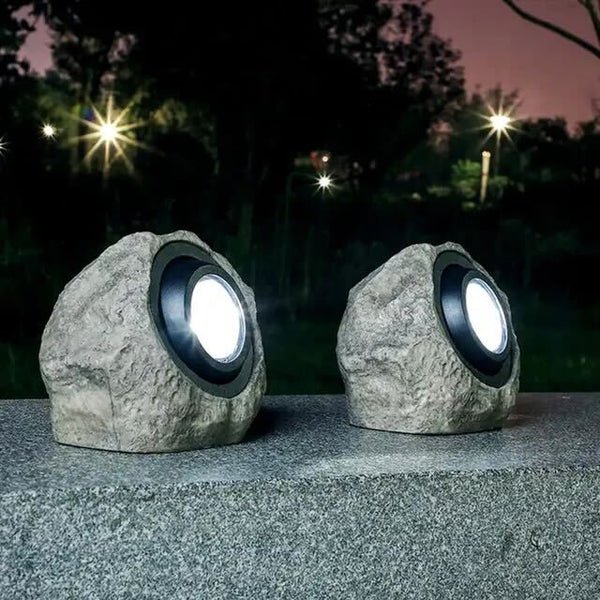 Solarbetriebene LED Außenlampe in Steinoptik für Garten