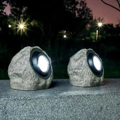 Solarbetriebene LED Außenlampe in Steinoptik für Garten