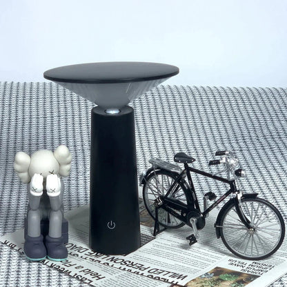 Kabellose LED-Tischlampe mit einstellbarem Licht für moderne Räume