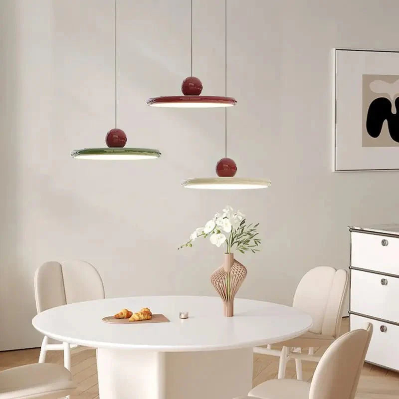 Schlanke Pendelleuchte mit Glasur-Design für Esszimmer und Küche