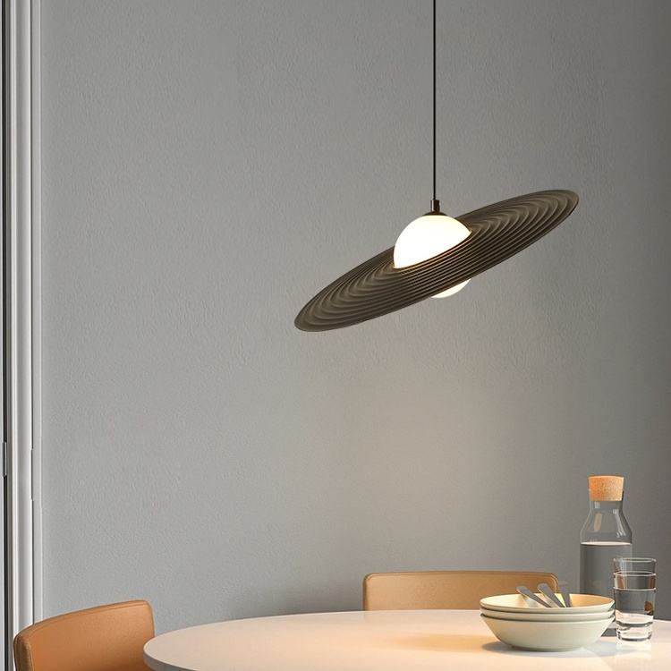 Moderne LED Pendelleuchte in UFO-Design für Wohnzimmer