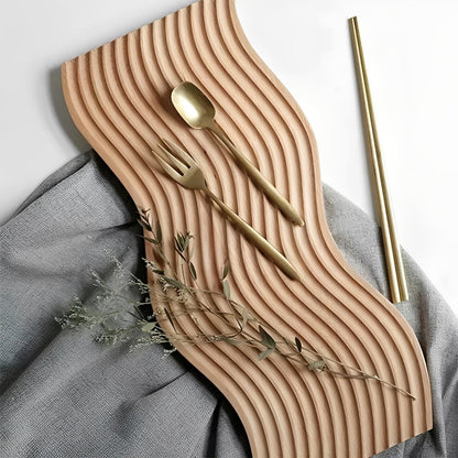 Kleines Tablett – Modernes Holzdesign für stilvolle Akzente