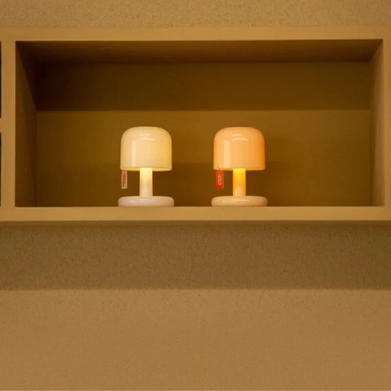 Mini Sunset Lampe mit warmem Licht – USB Wiederaufladbar & Romantisches Ambiente